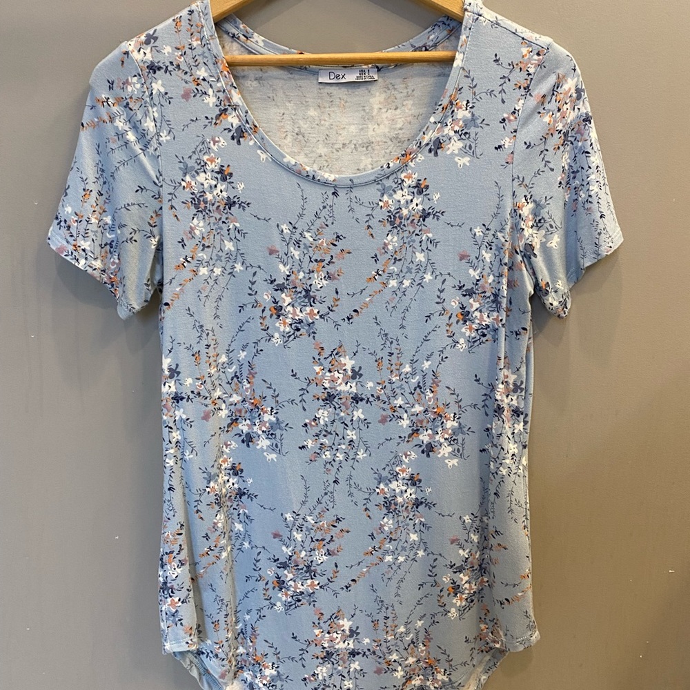 Dex small floral top t-shirt